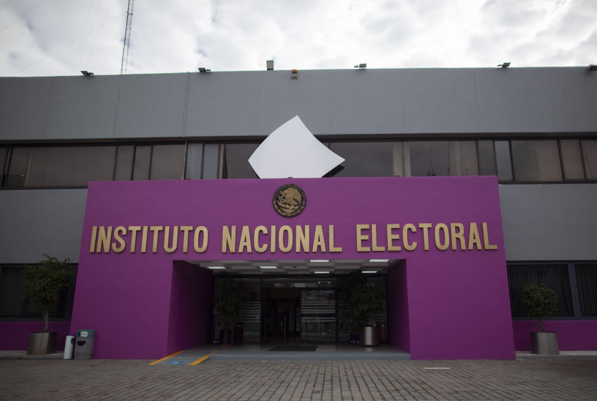 Quienes Renunciaron al INE tras Salida de Taddei