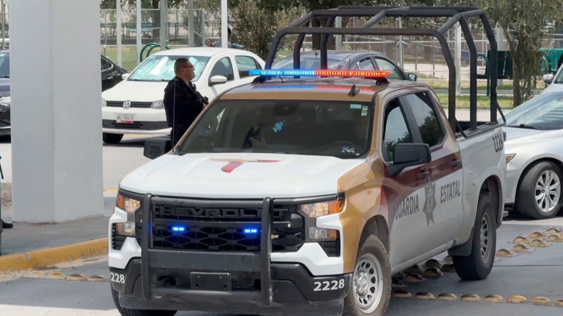 Hombre con Arma Entra a Universidad de Reynosa tras Presunto Asalto