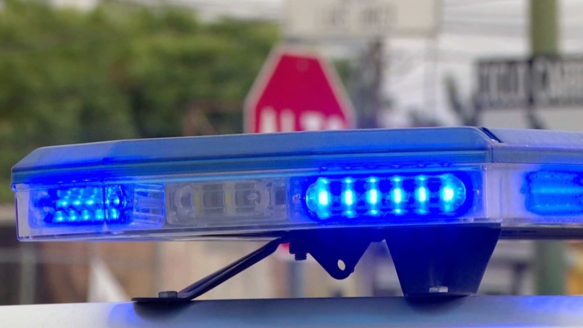 Rescatan a 12 Trabajadores Atrapados en Arroyo en Acuña