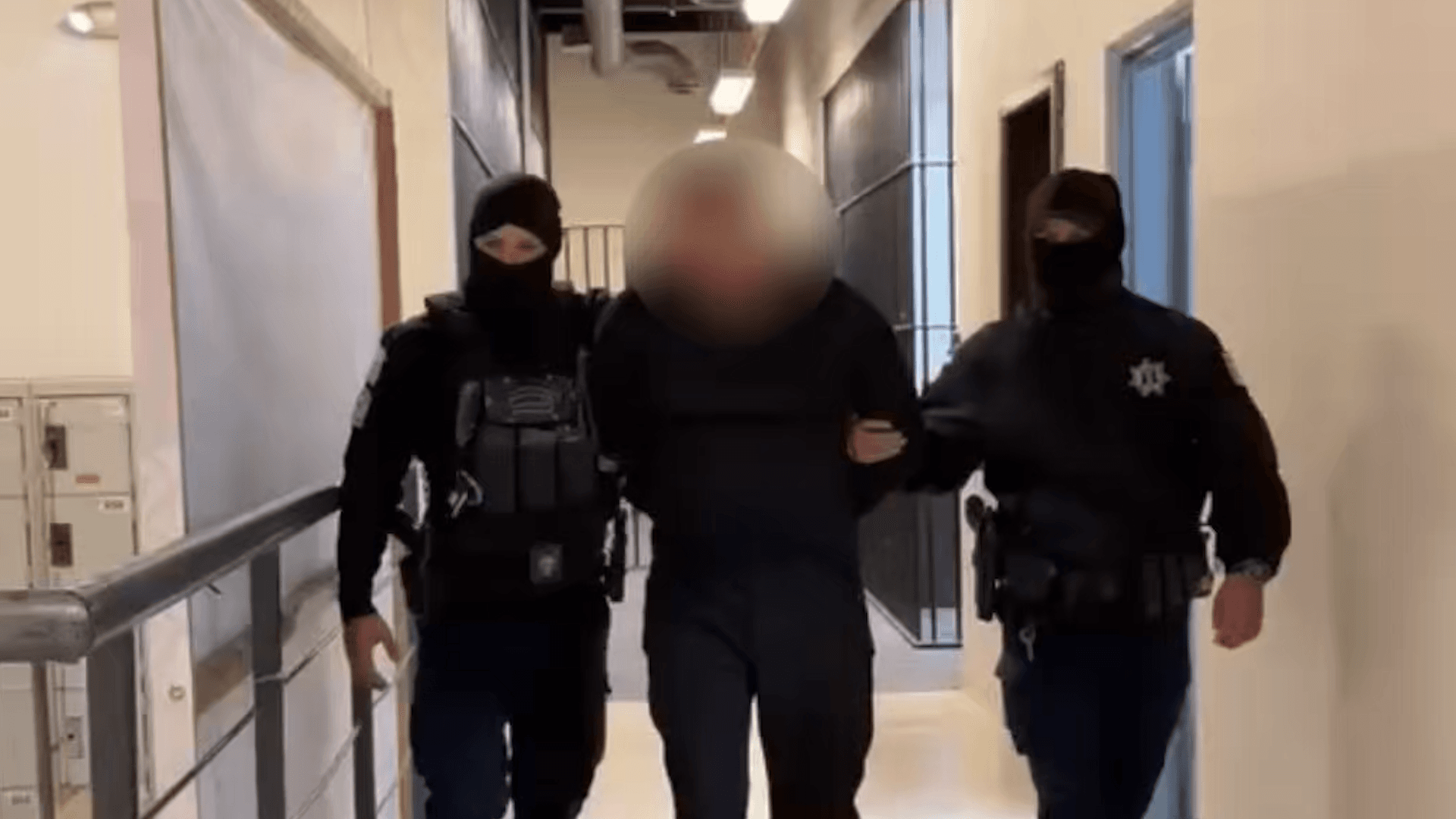Detienen a Ruso Buscado por Interpol con Granada y Documentos Apócrifos en Tecate, BC