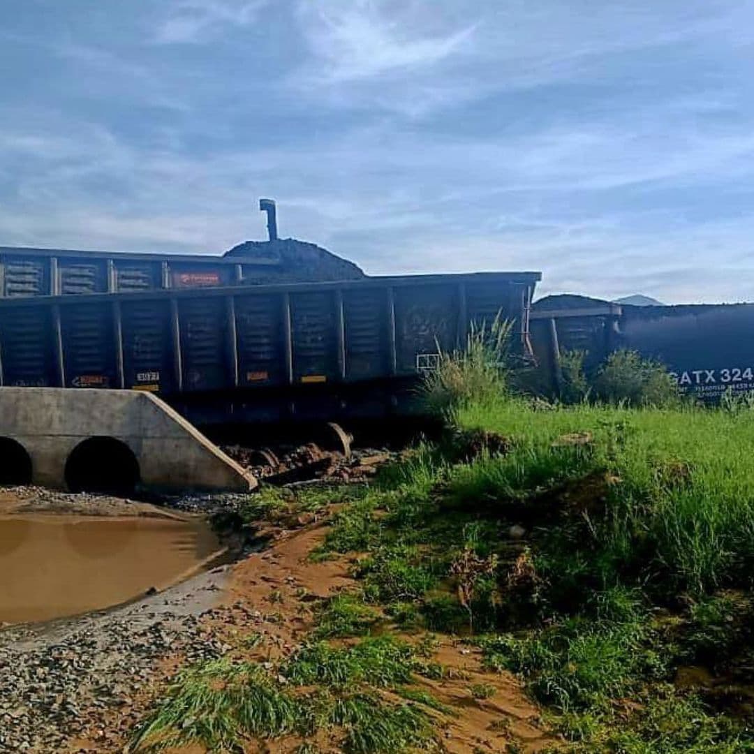 Descarrilamiento de Tren Derrama 59 mil litros de Hidrosulfuro de Sodio en Naco, Sonora