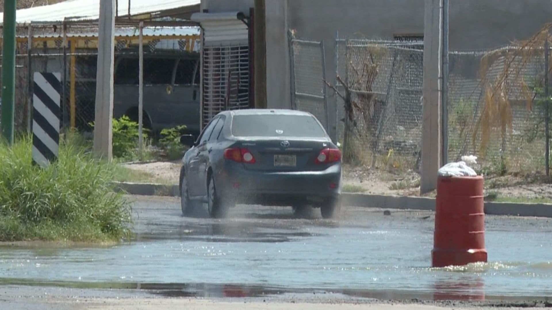 Suspenden Clases en Primaria y Jardín de Niños por Fuga de Drenaje en Hermosillo