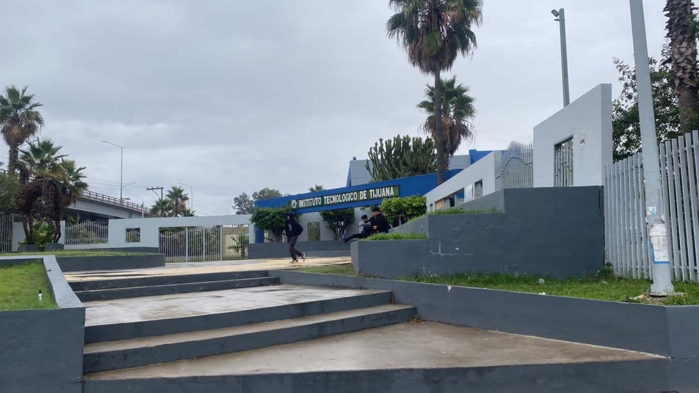 Alumna del Instituto Tecnológico de Tijuana Sufre Paro Cardiorrespiratorio en Alberca