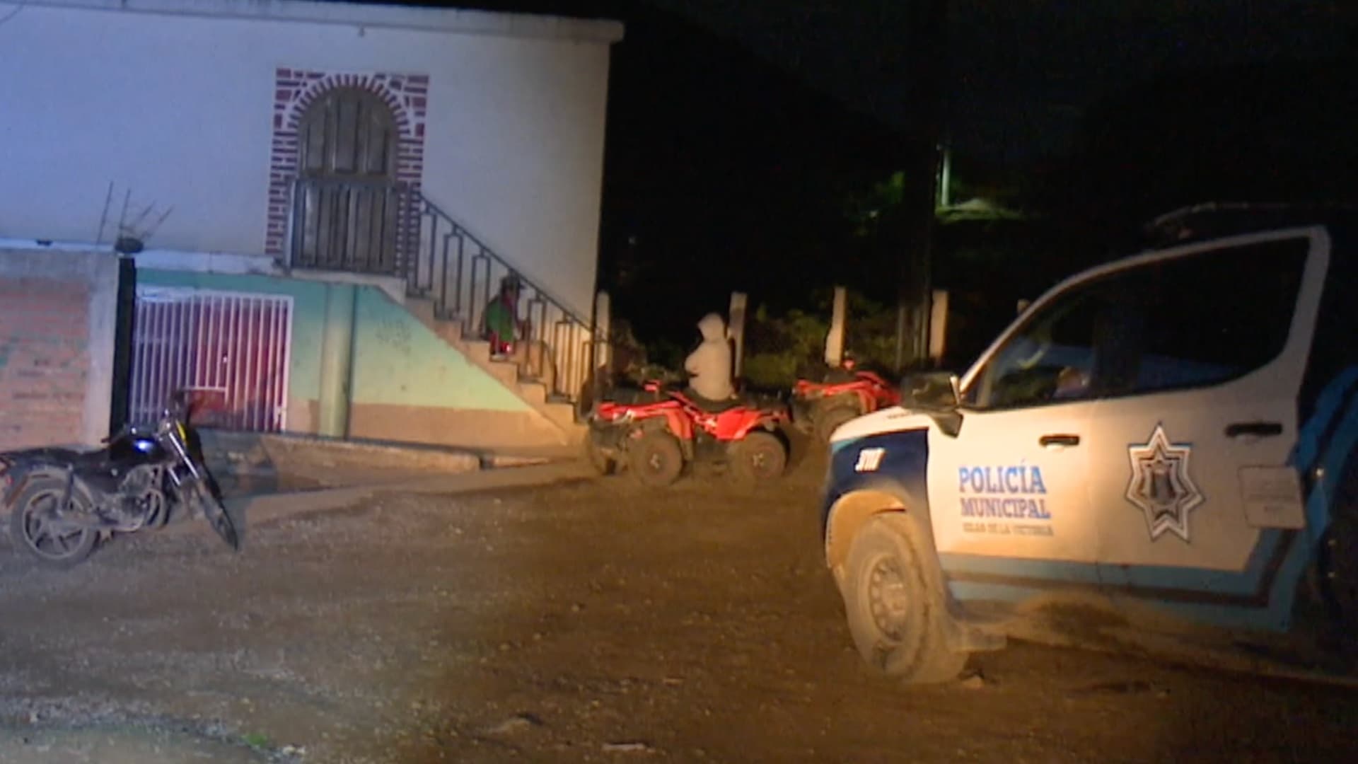 Toro Mata a Adulto Mayor en  Yerbabuena Cañada de Amézquita en Silao