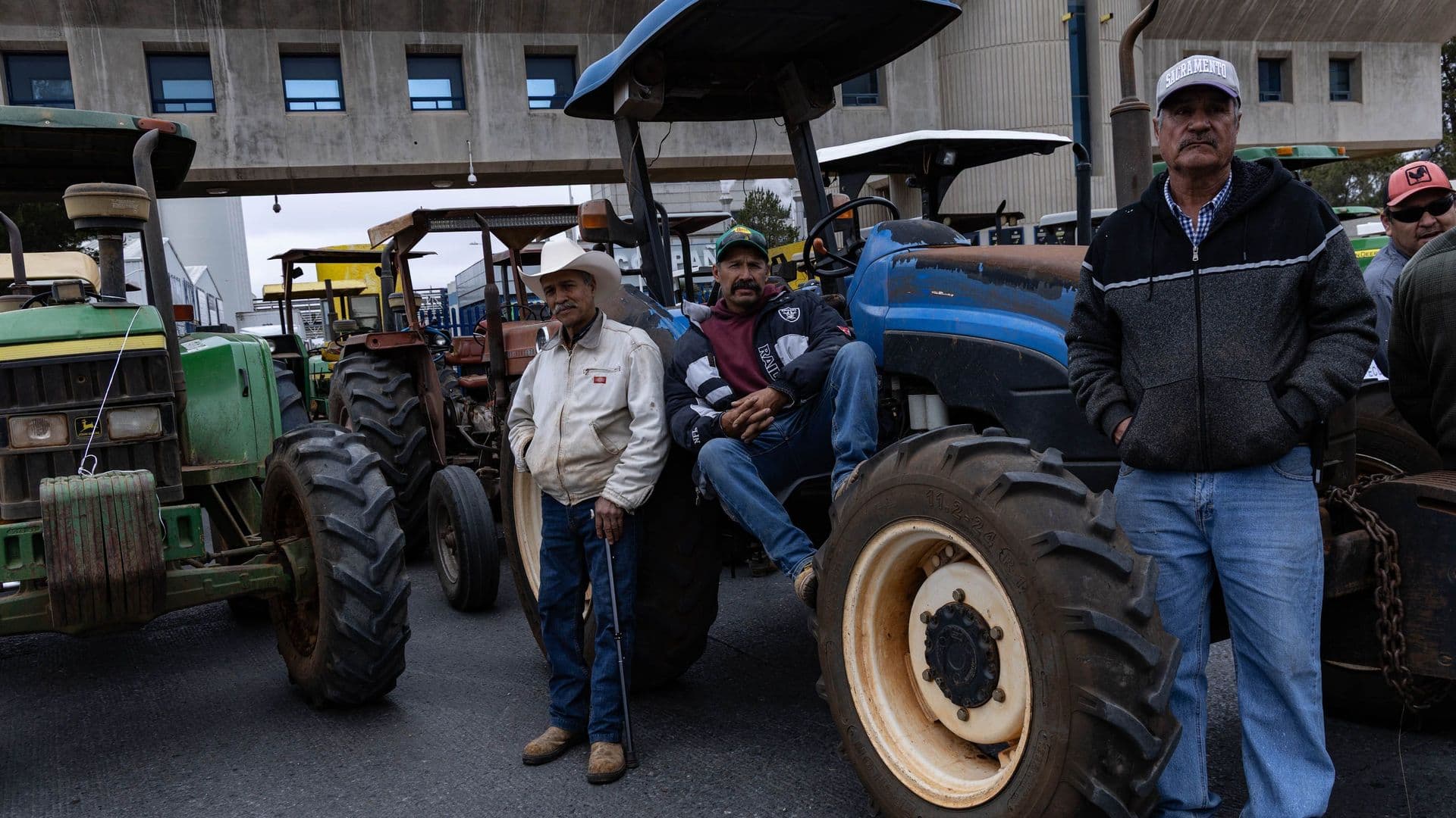 Transportistas y Agricultores Amagan Con Bloquear las 3 Sedes Mundialistas
