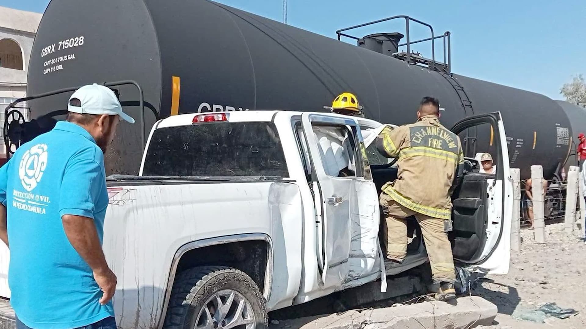 Tren Impacta Camioneta en Ejido La Concordia en La Laguna