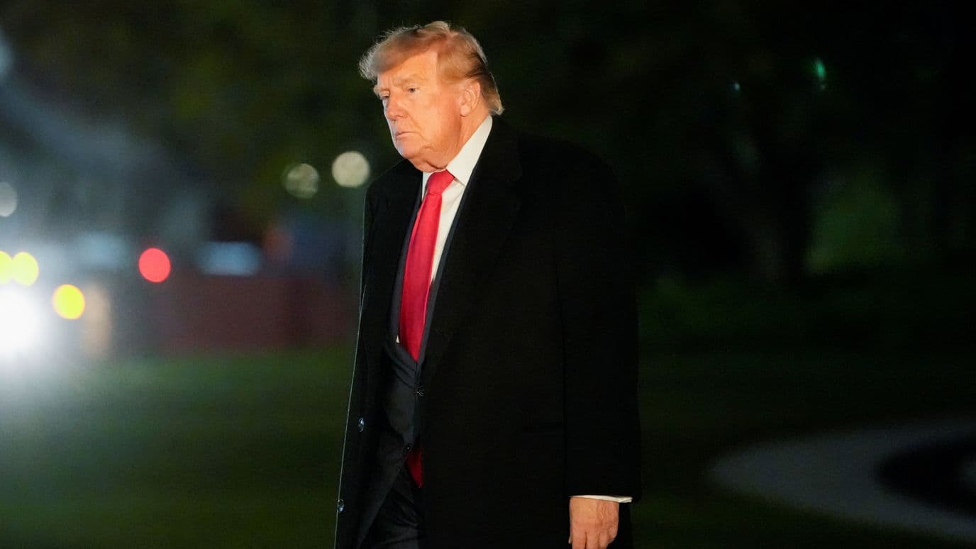 Trump Responde a Críticas de Obama y lo Llama Sumamente Incompetente