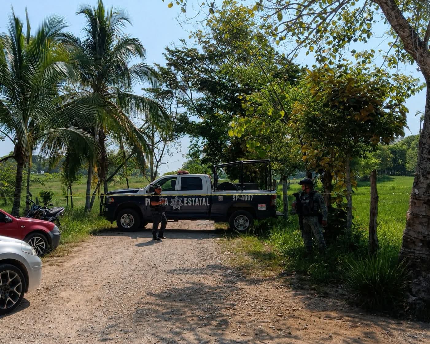 Hallan Cuerpo sin Vida de un Hombre en un Rancho de Agua Dulce, Veracruz