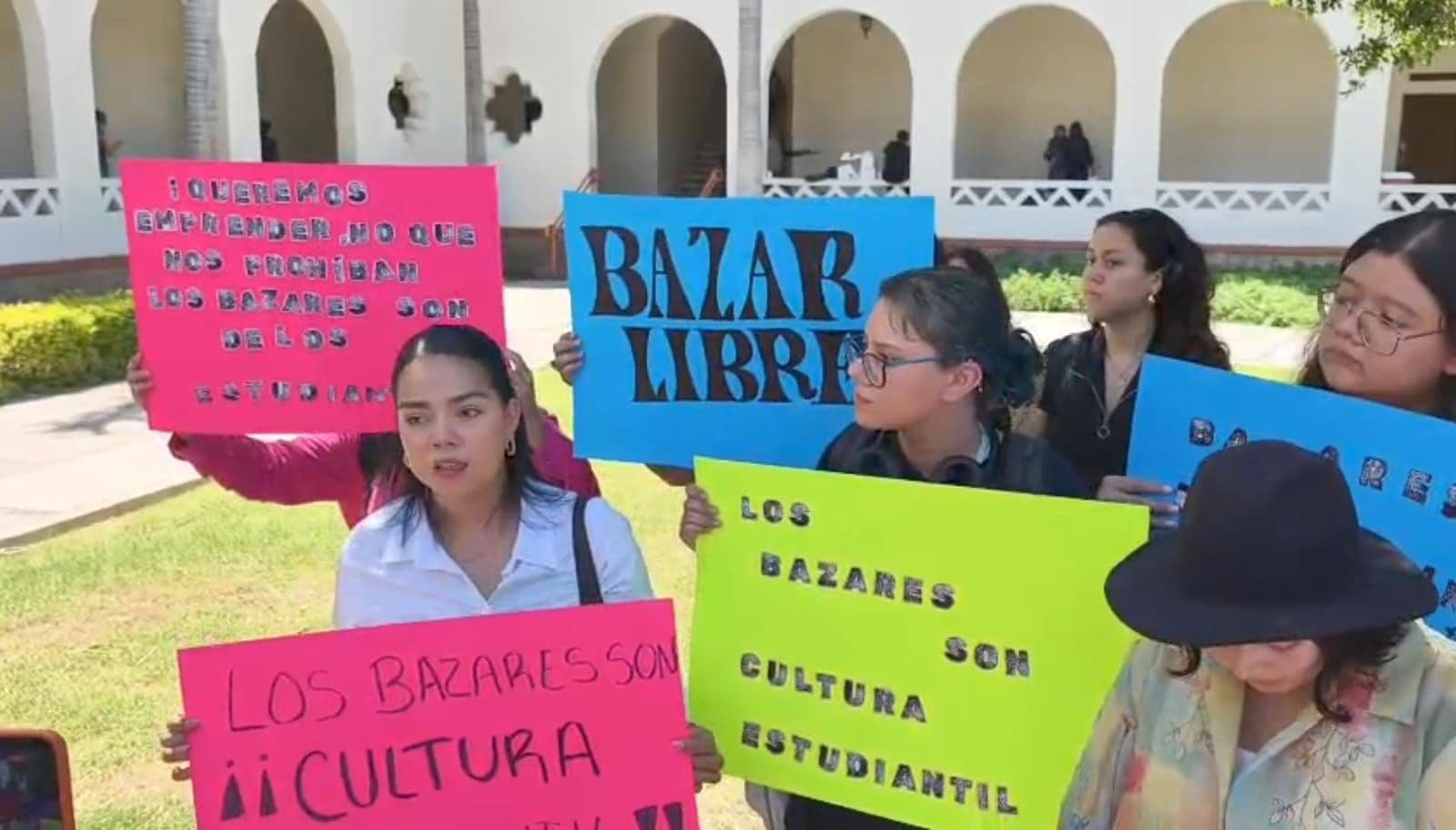 Estudiantes de Unison se Manifiestan Ante Lineamientos Para Ventas Ambulantes en la Universidad