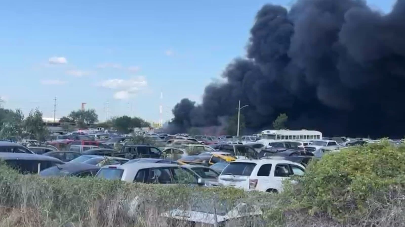 Se Registra Fuerte Incendio en Terrenos Baldíos de Reynosa, Tamaulipas