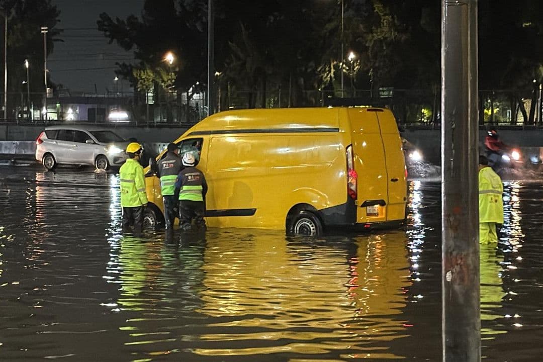 Continúan las fuertes lluvias en la capital. Foto: Cuartoscuro/ Archivo