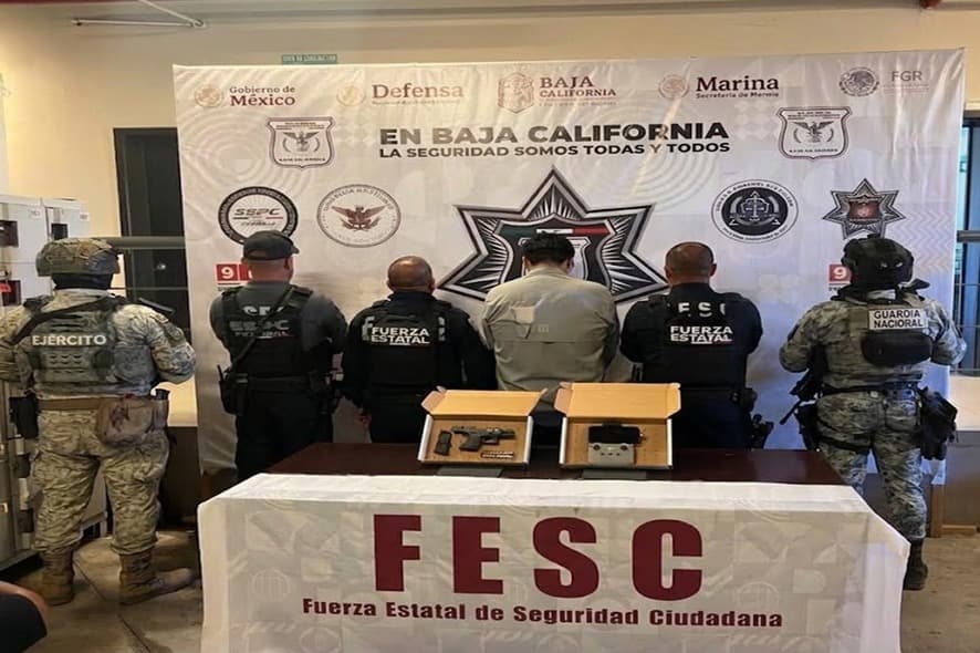 El dron era empleado por un grupo delictivo para vigilar rutas utilizadas para el tráfico ilícito de personas. Foto: Defensa