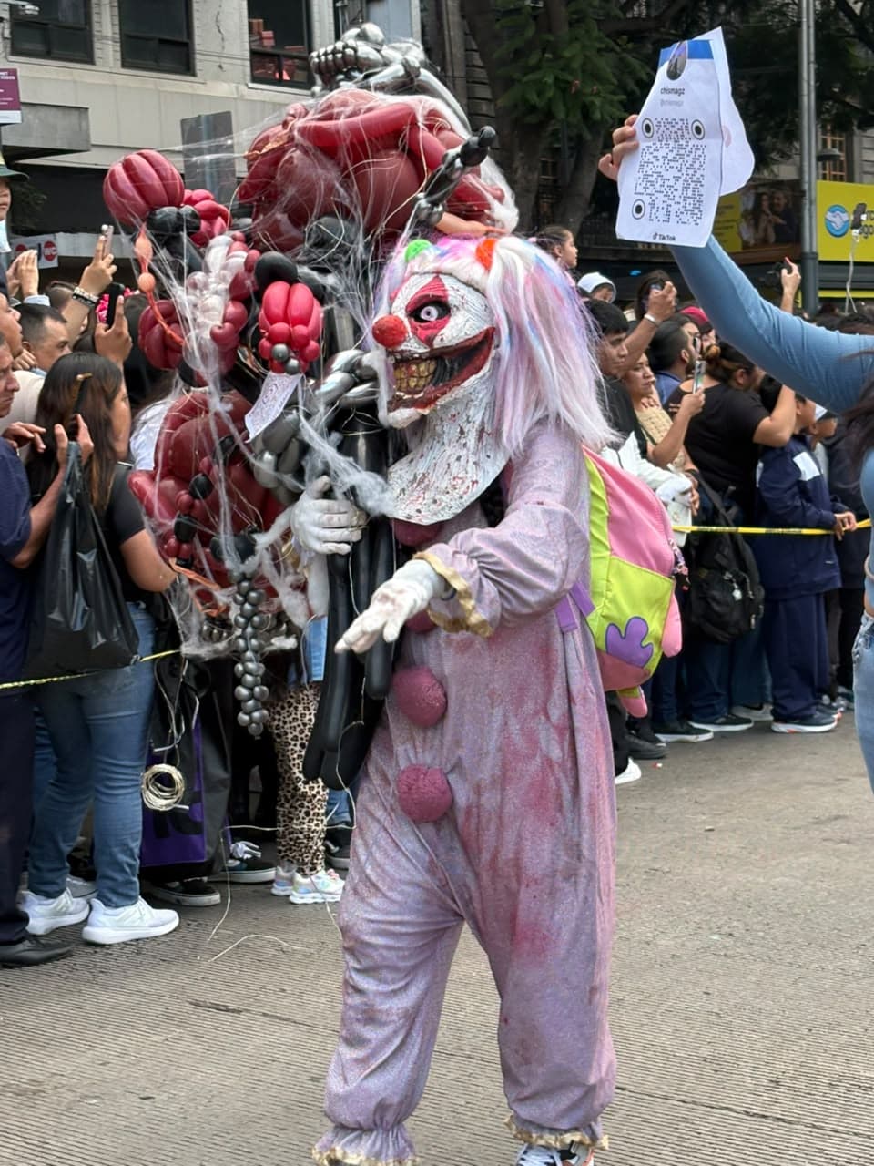 payaso zombie en Marcha Zombie 2026 en CDMX