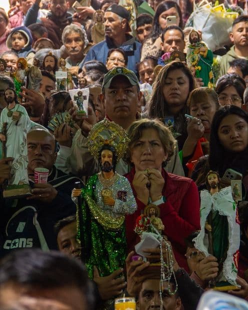Fotos de San Judas Tadeo en la Iglesia de San Hipólito: Así Llegan Miles de Devotos