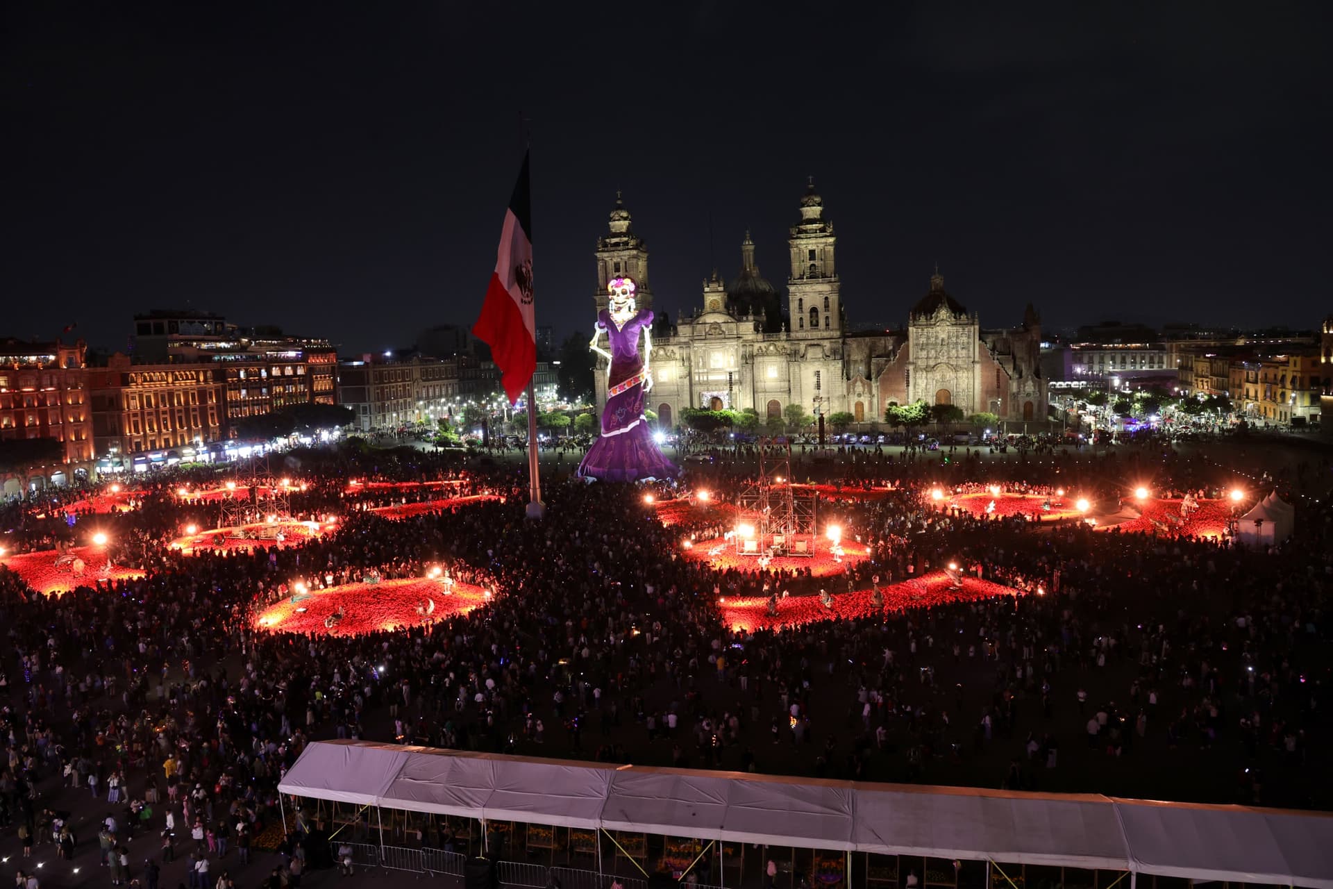 Catrina Gigante en Zócalo CDMX