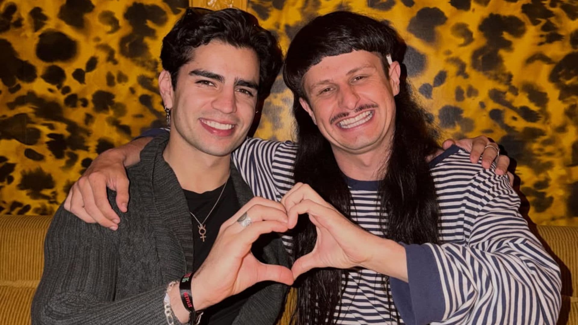 Aarón Mercury y Oliver Tree.