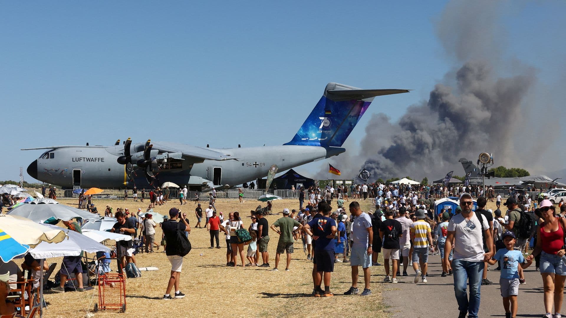 Accidente de avión en exhibición militar en Grecia
