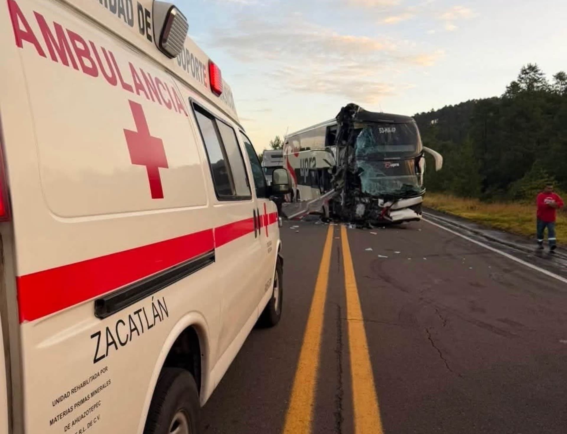 La mayoría de lesionados viajaba en la unidad de turismo.