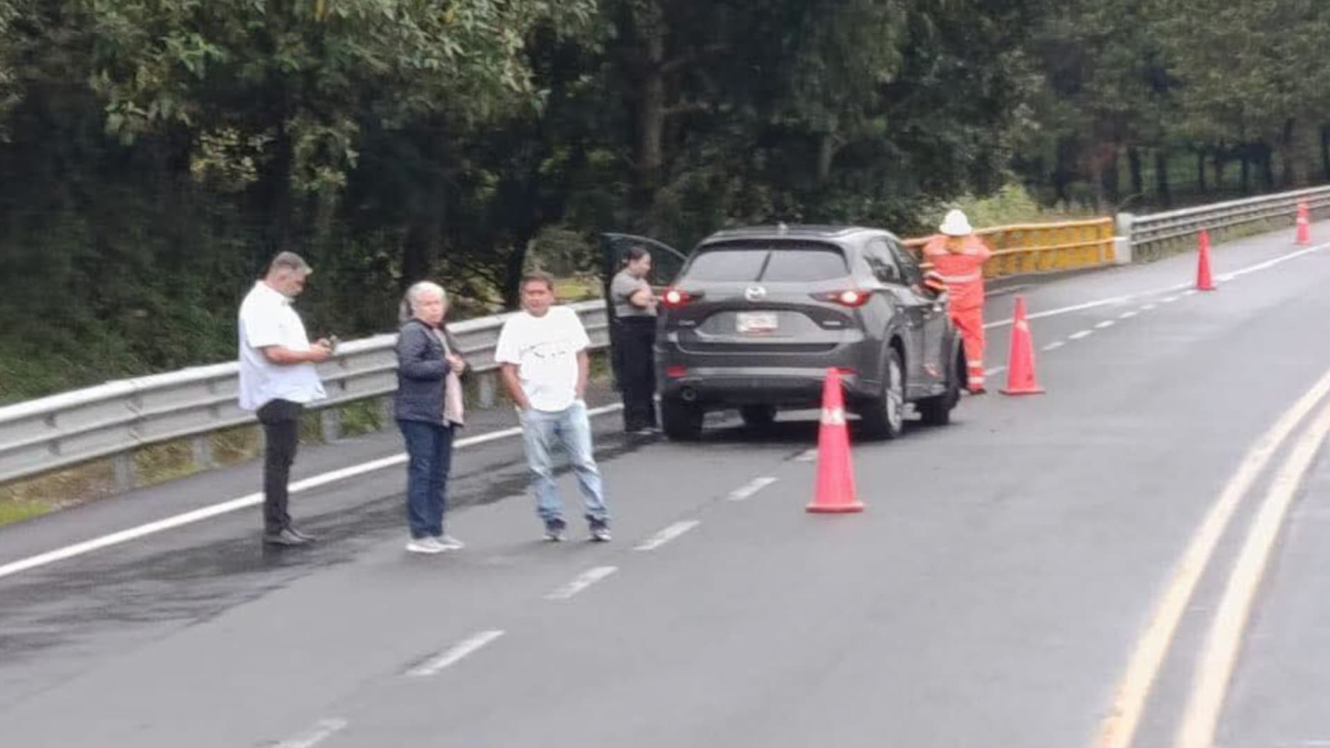Chocaron a la altura del entronque hacia el Tejocotal.