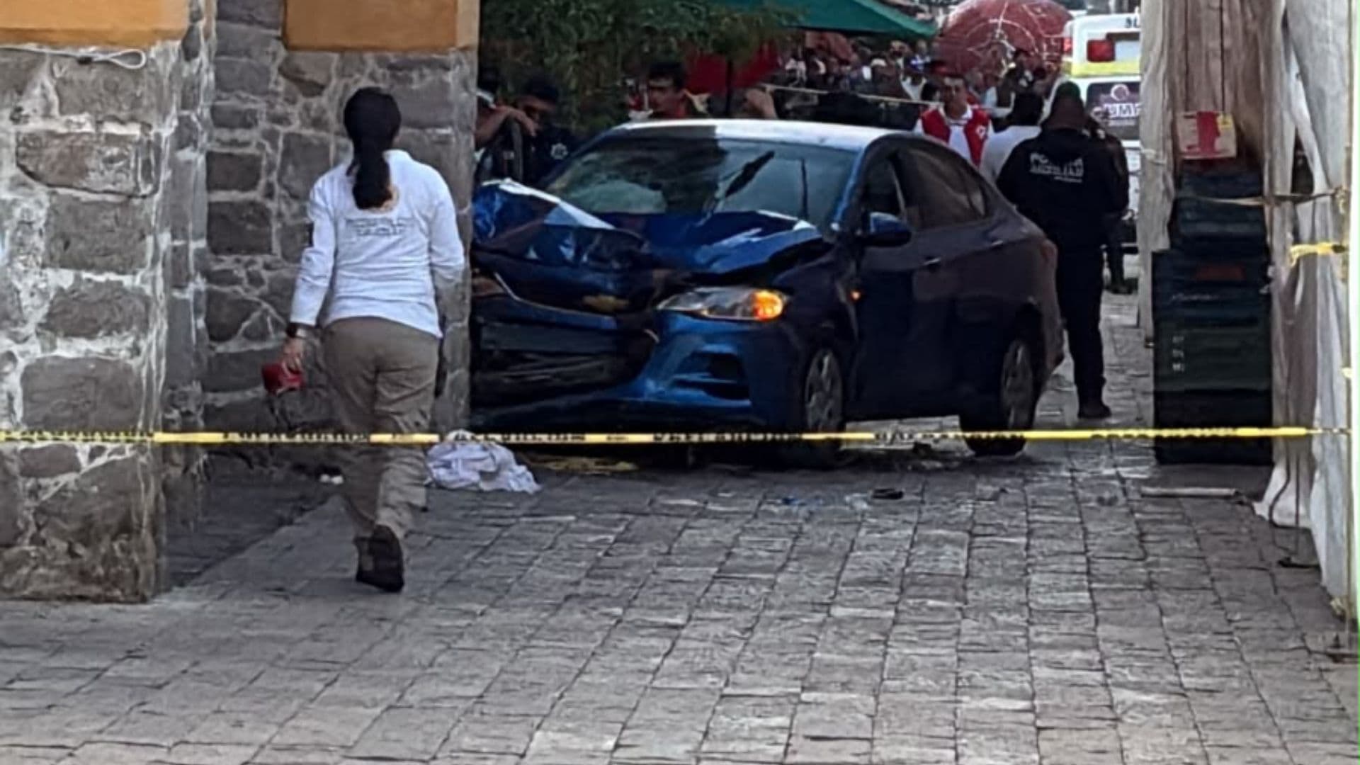 Choque Accidente Vehículo Sujeto Ebrio Zona Peatonal Centro Histórico Zacatlán Puebla
