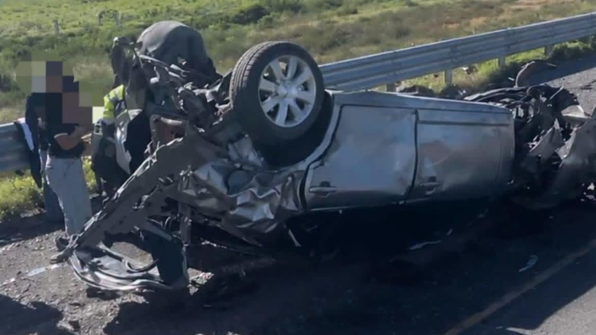 Volcadura de automóvil en la Autopista Cuacnopalan-Oaxaca.