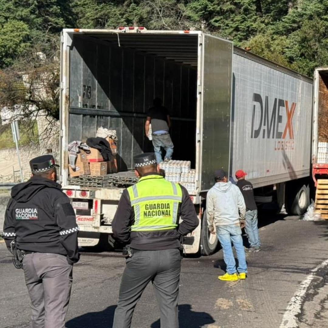 Accidente de tráiler en la carretera México-Toluca