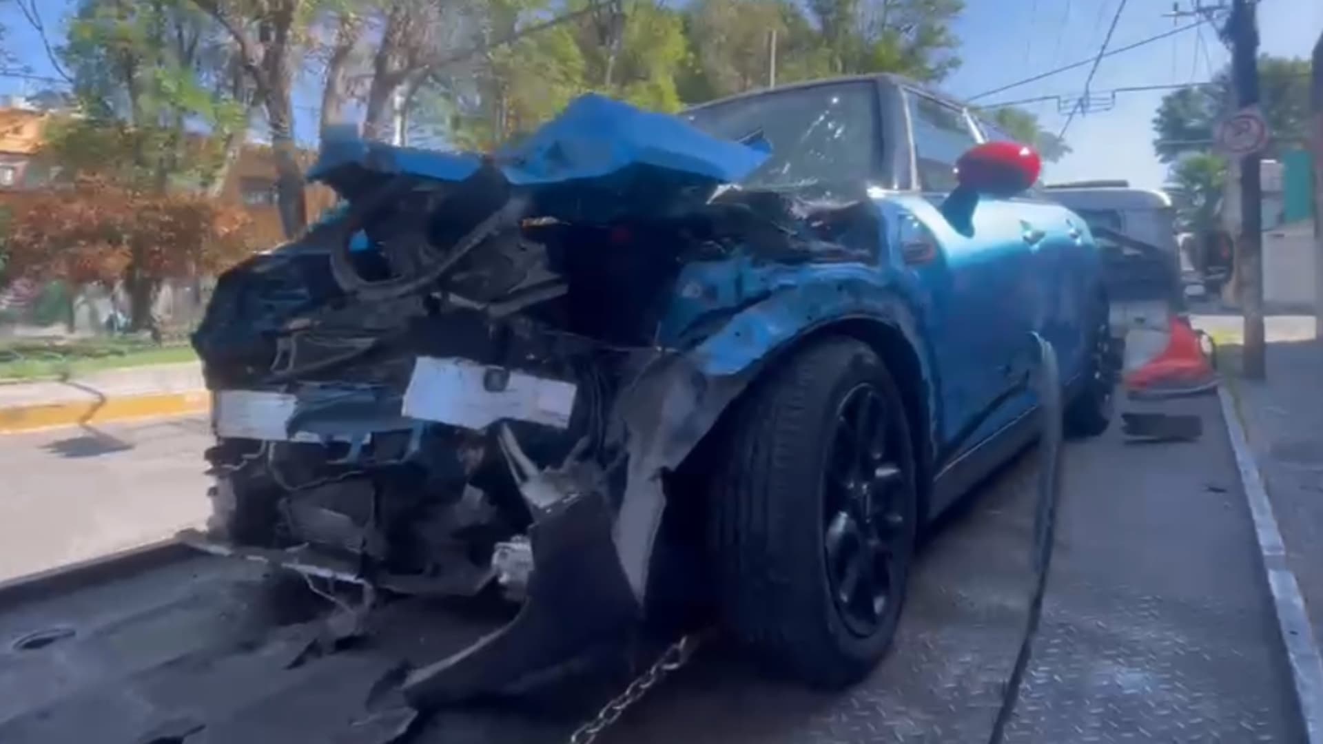 Choque mini cooper y microbús en Puebla.