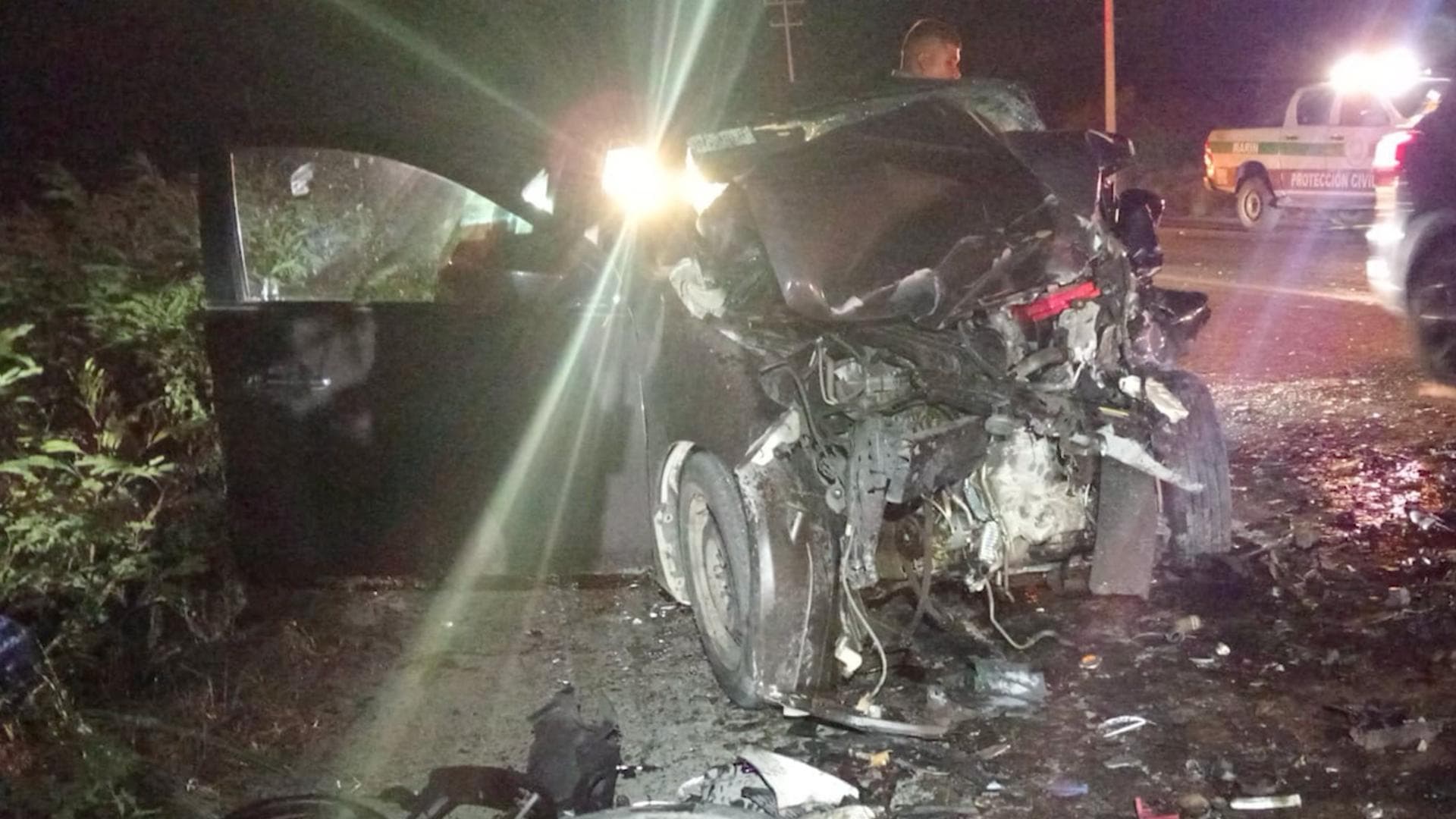 Auto involucrado en choque múltiple en Marín, NL