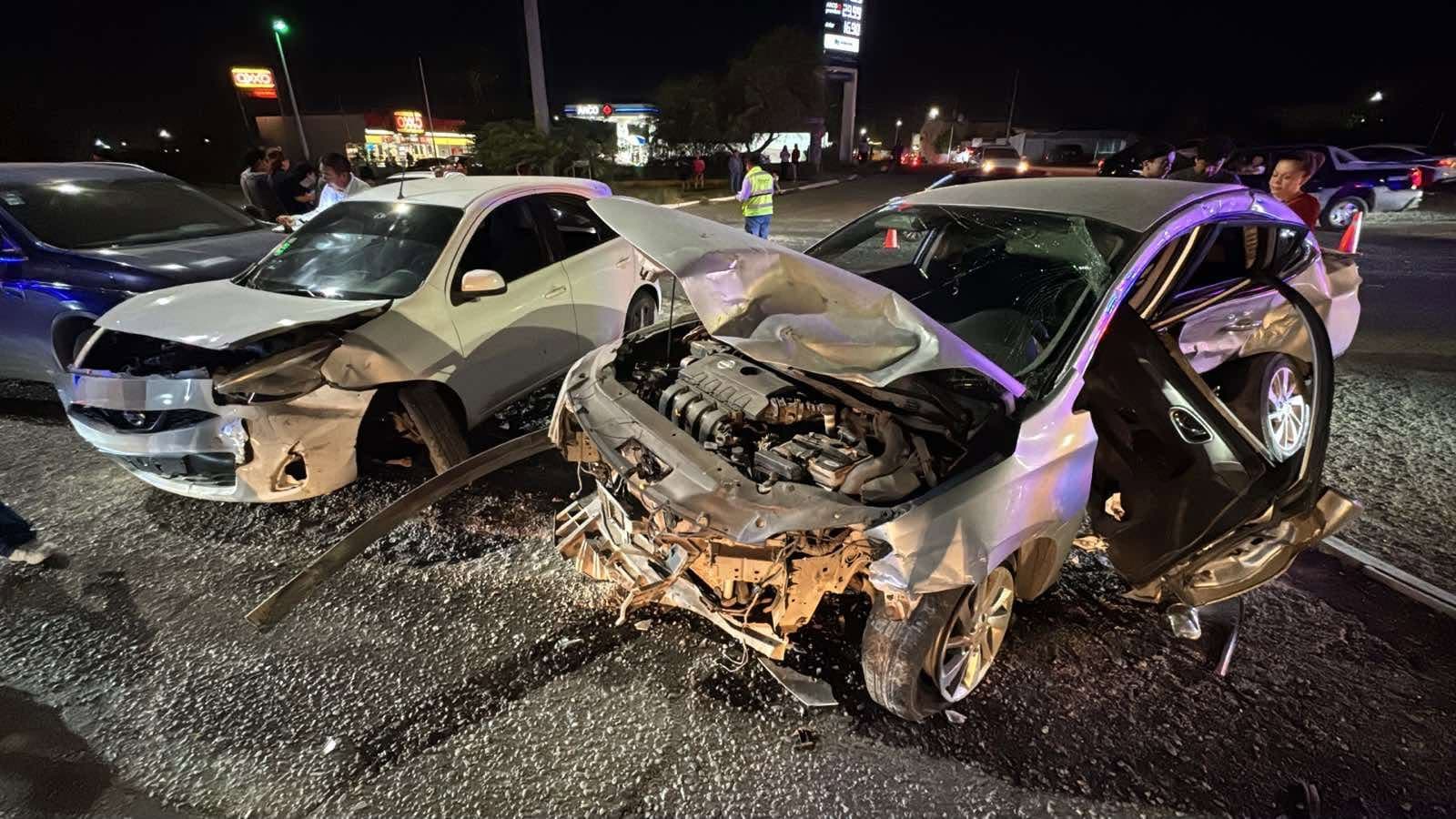 Choque de Cuatro Vehículos por Presunto Exceso de Velocidad Deja un Lesionado en Hermosillo