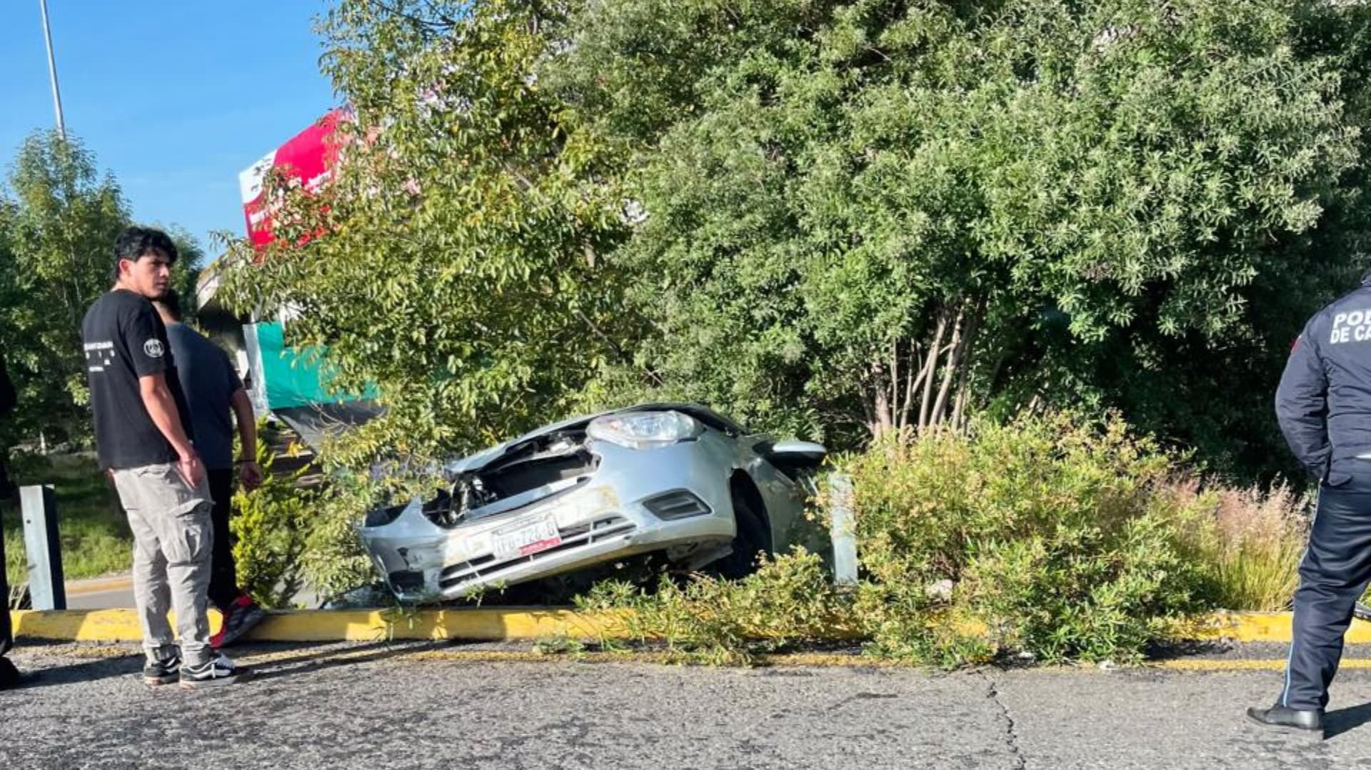Accidente en la desviación en el Periférico Ecológico de Puebla.