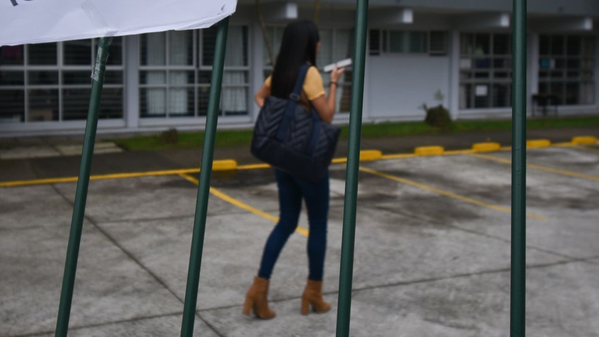 En Veracruz castigarán el acecho contra las mujeres