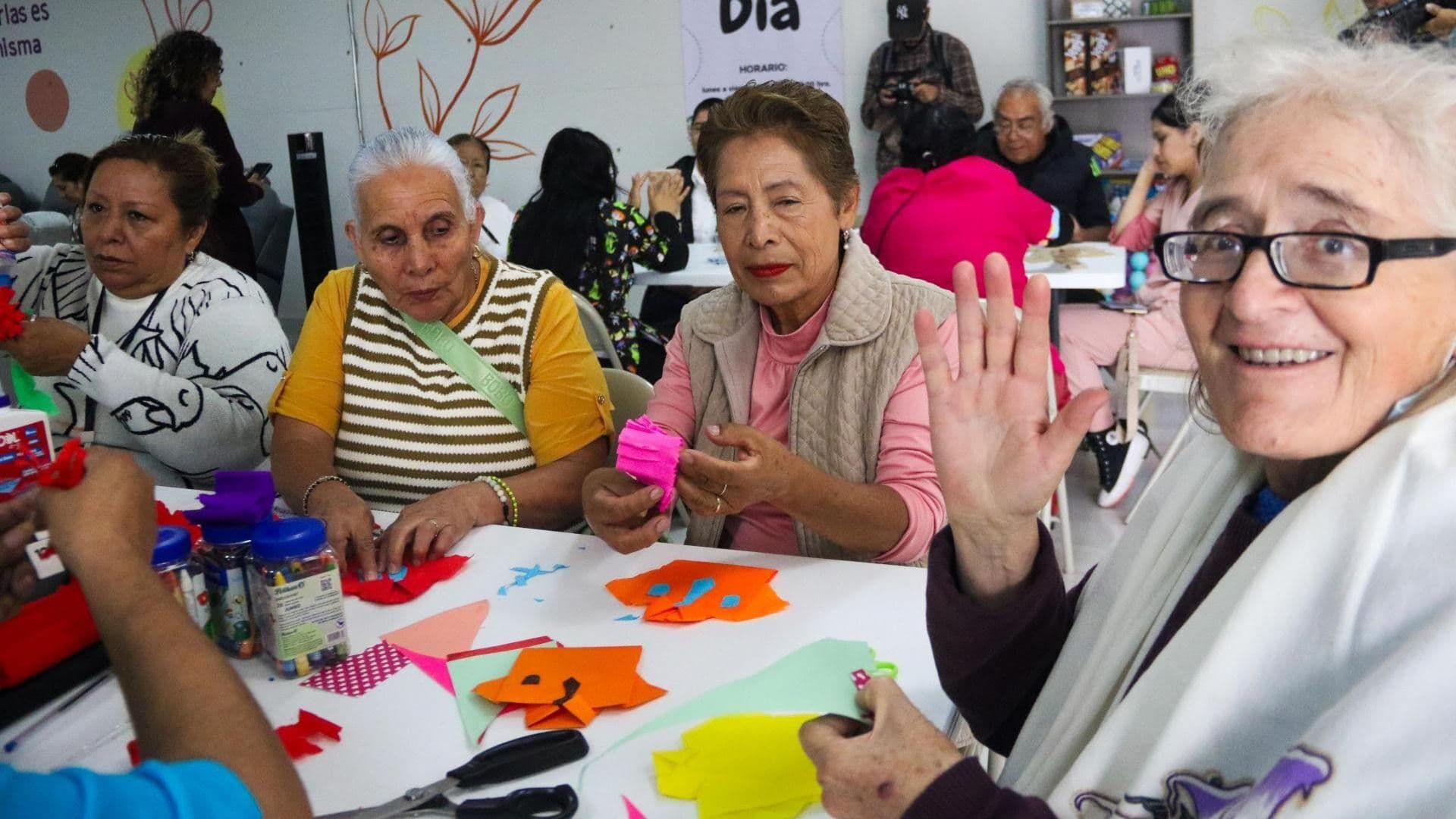 Adultos Mayores. Credencial INAPAM.