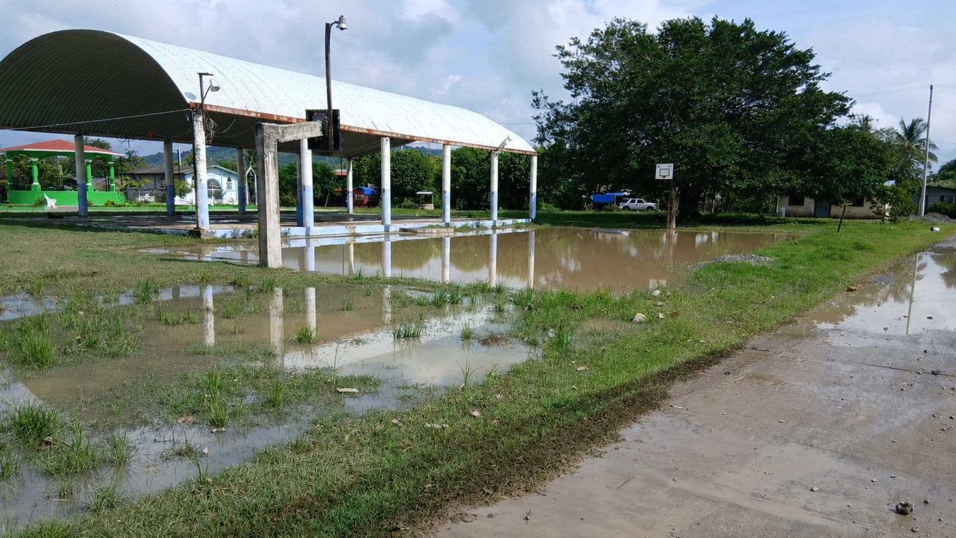 Arroyos se Desbordan tras las Lluvias Registradas al Norte del estado de Veracruz