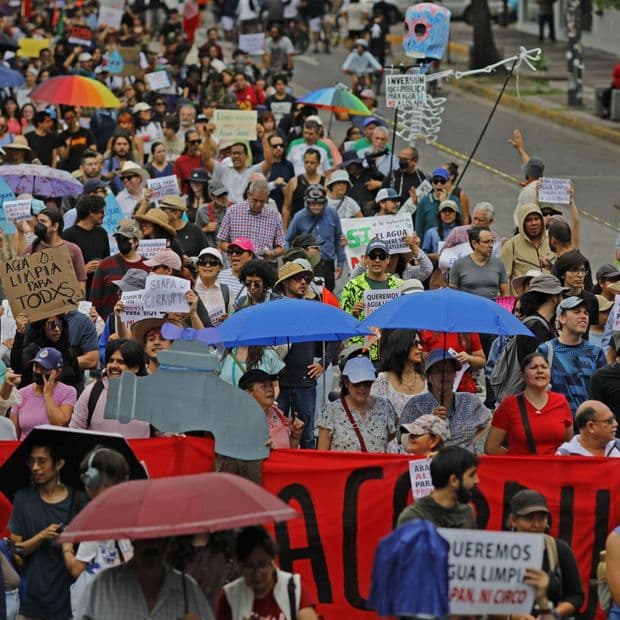 Protesta multitudinaria en Guadalajara en contra de la contaminación del agua, en agosto 2026. Foto: Cuartoscuro