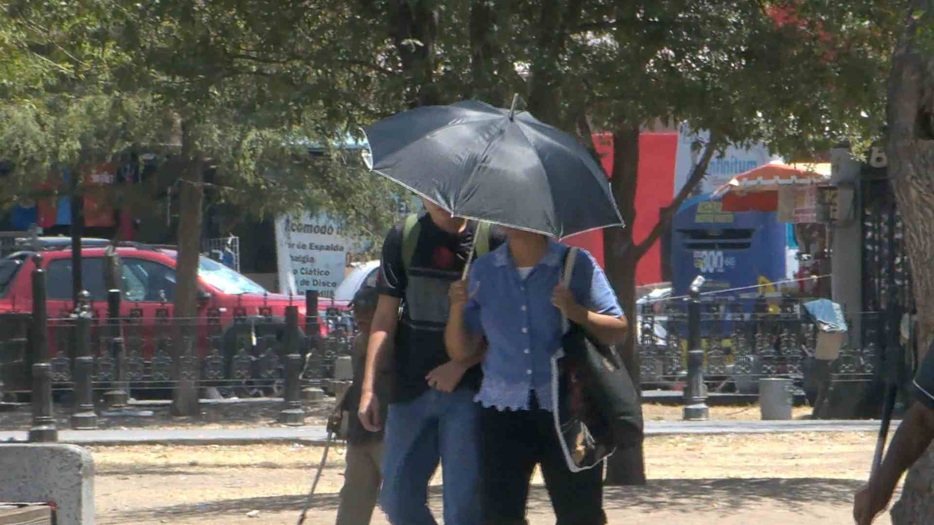 Lunes de calor extremo en Nuevo León