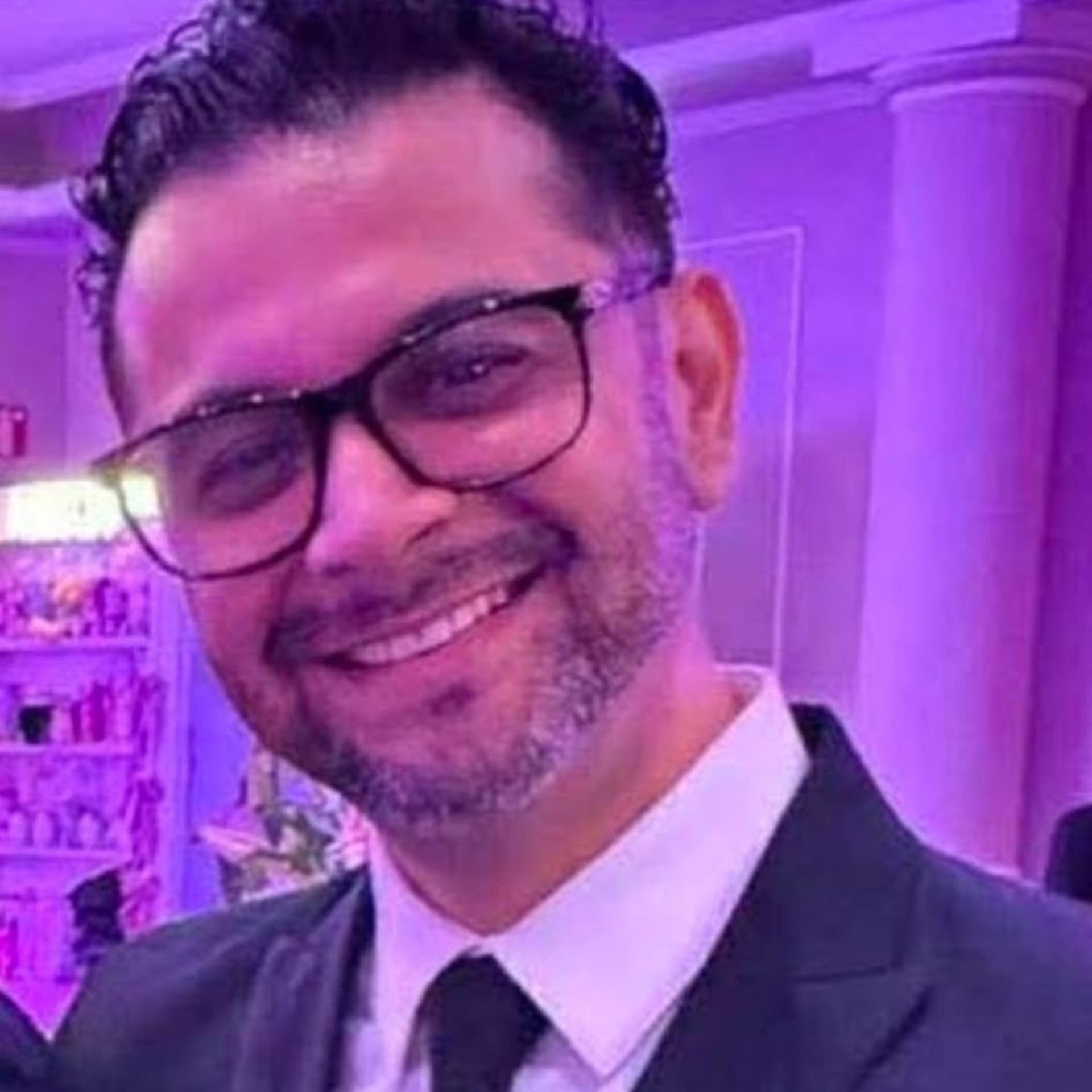 El empresario fue visto por última vez mientras circulaba en su camioneta