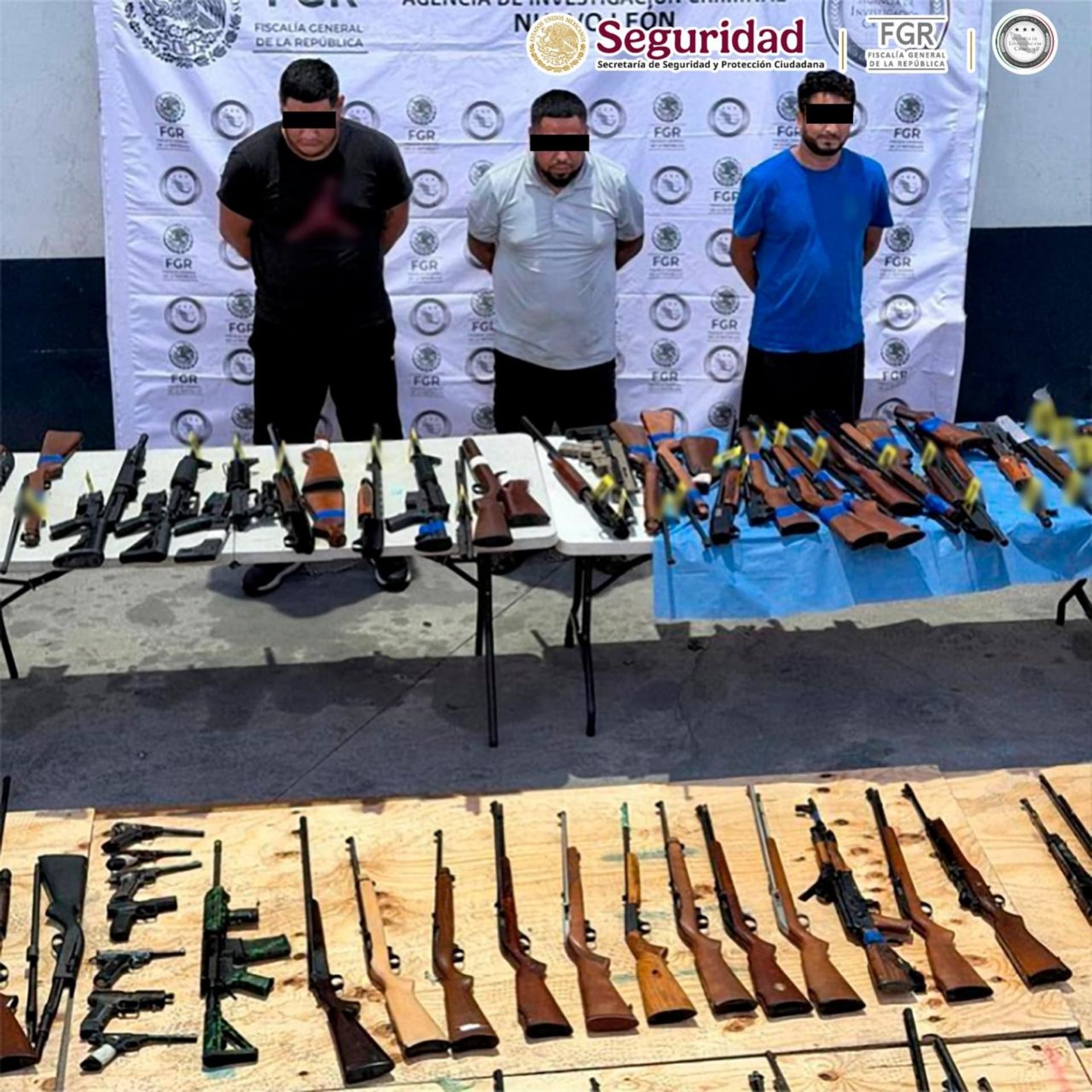 Personas detenidas por transportar arsenal de Texas, Estados Unidos, a México