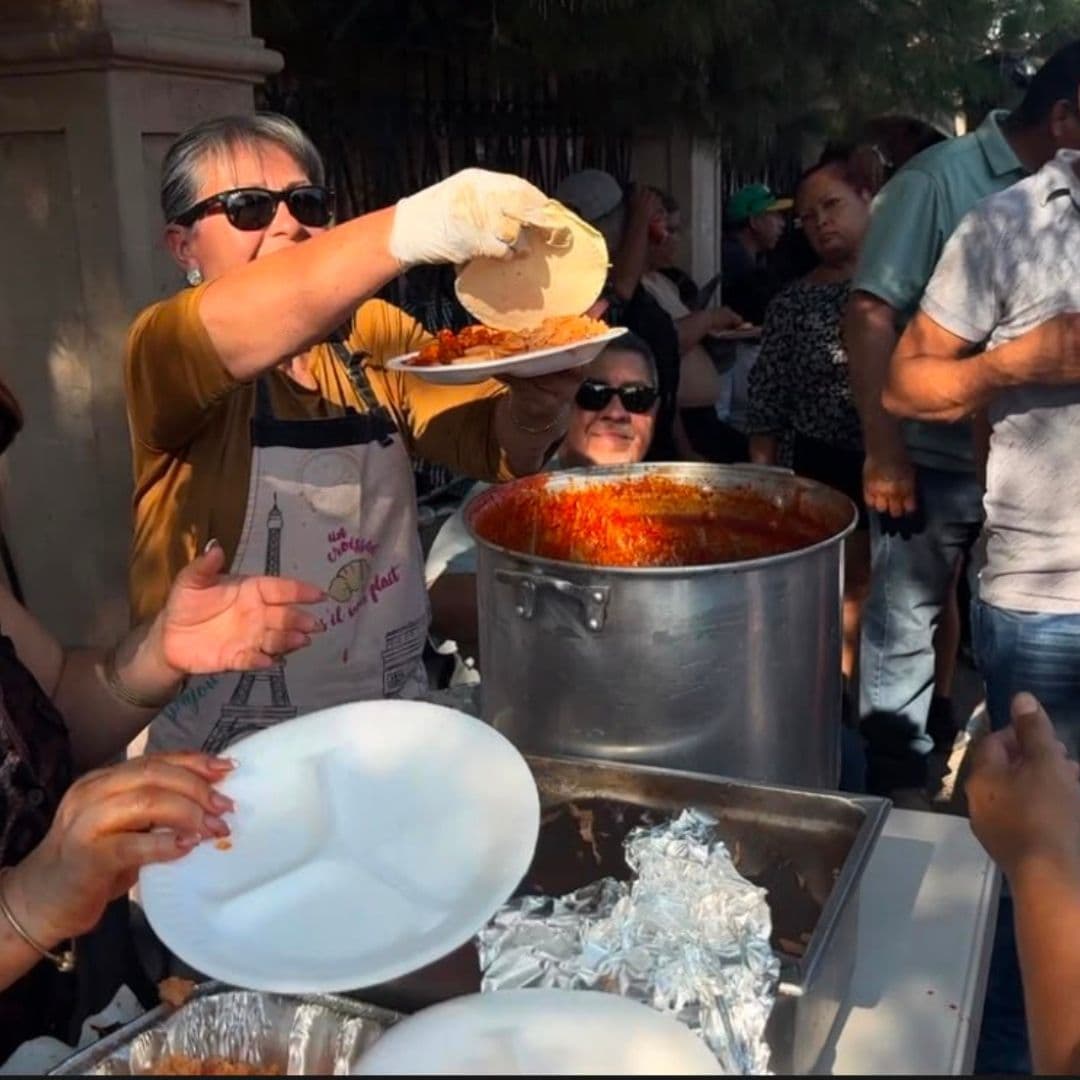 Fieles Forman Largas Filas para la Tradicional Reliquia de San Lorenzo en Juárez