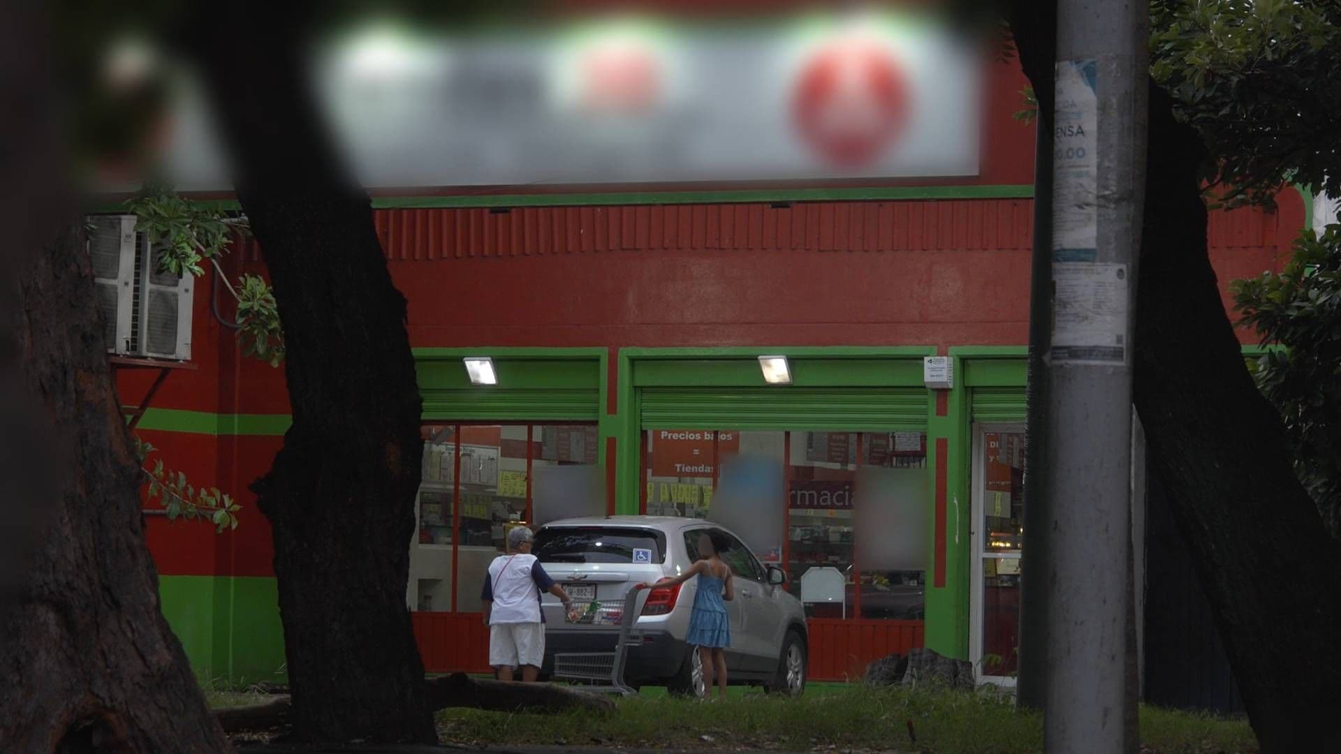 Mujer Armada con Machete Intenta Asaltar una Tienda en Veracruz