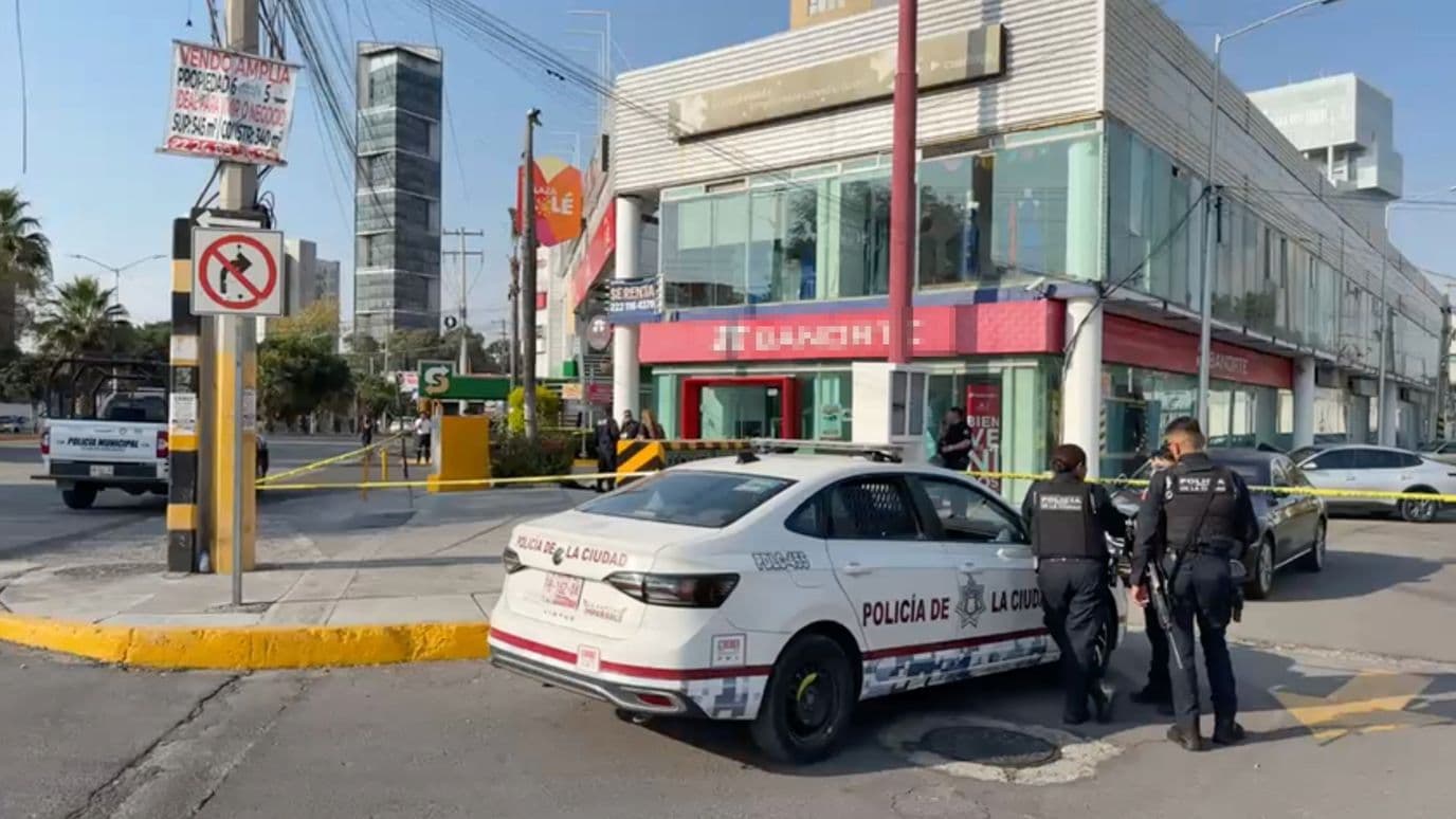Un detenido y una motocicleta asegurada dejó el intento de robo.