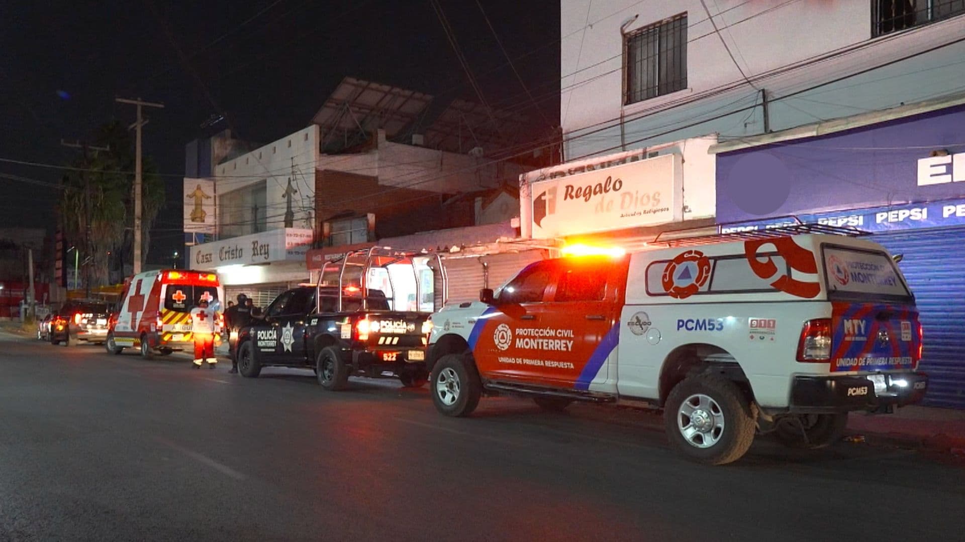 Cruz Roja, Policía de Monterrey y Protección Civil de Monterrey