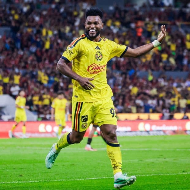Miguel Borja celebra el primer gol del América ante el Atlas en el partido de la Liga MX 2026