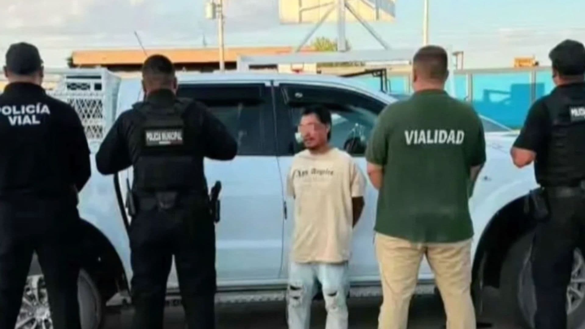 El padre permanece detenido.