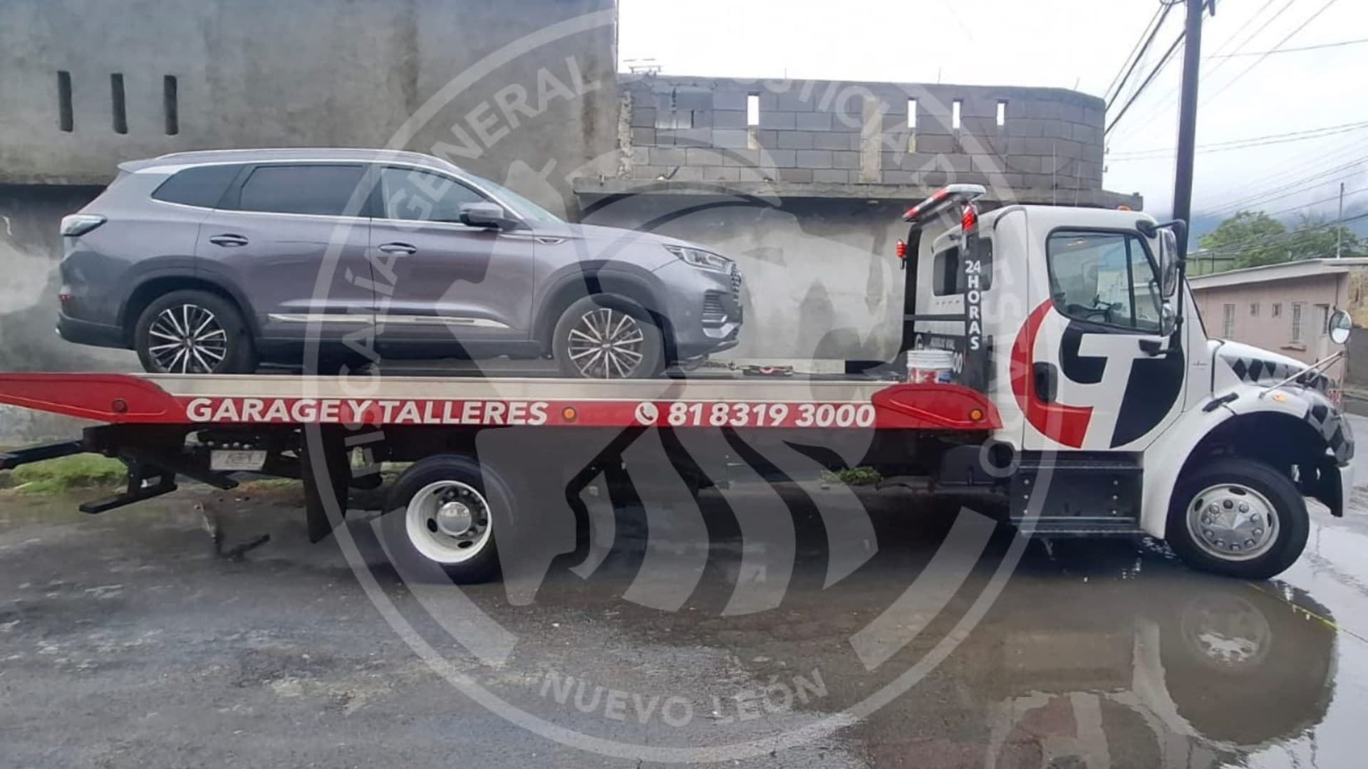 Encuentran vehículo utilizado en doble ejecución en Monterrey