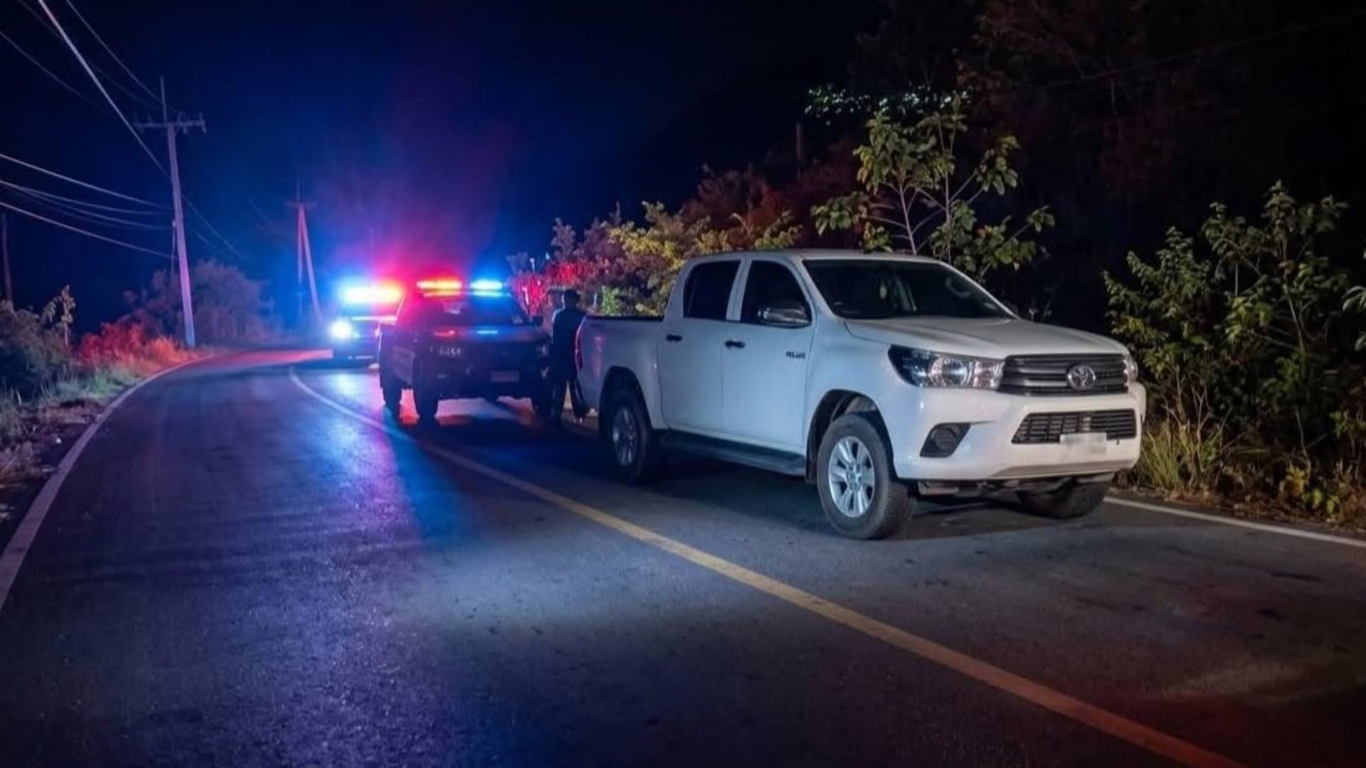 Localizan Camioneta con Dos Cuerpos al Interior en Carretera de Veracruz