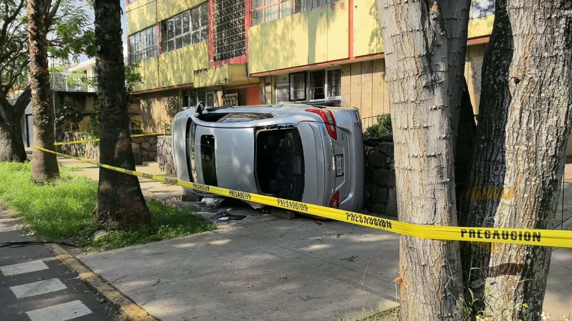 Carro volcado