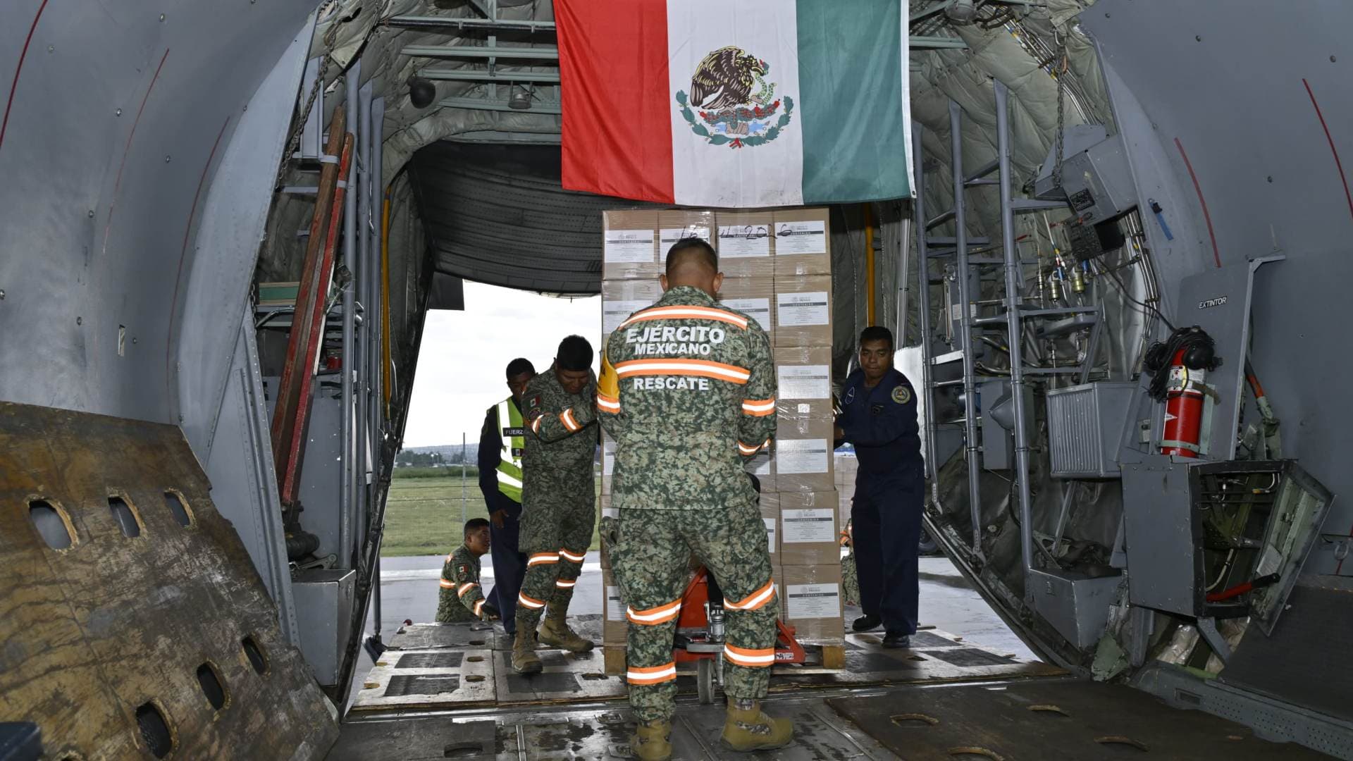 Envío de ayuda humanitaria de México a Colombia. Foto: Defensa