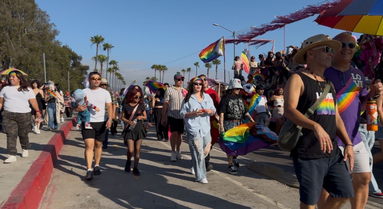 Marcha LGBT+ 2026 en Ensenada