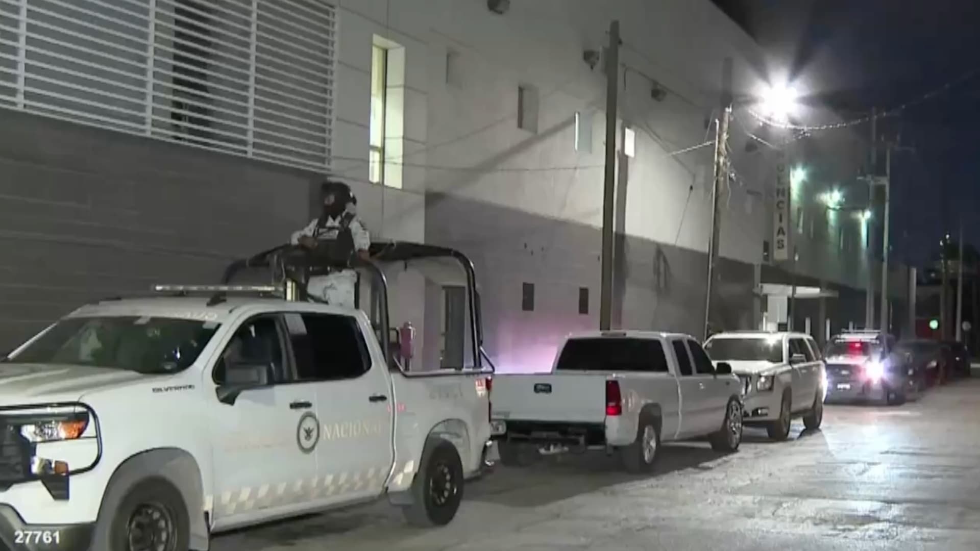 Dos hombres con heridas de bala fueron ingresados a una clínica particular