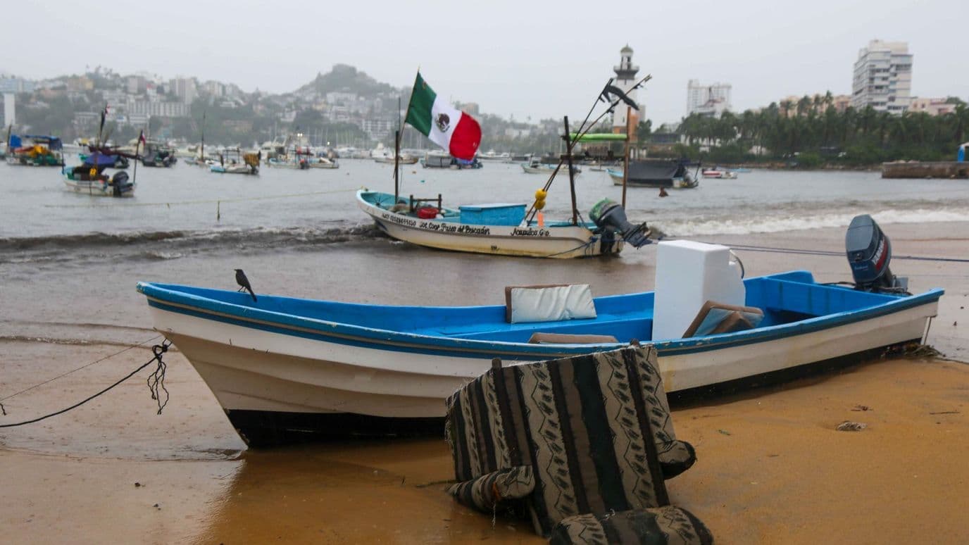 Huracán Simón causó lluvias en Acapulco